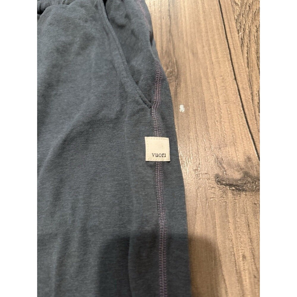 Vuori Performance Jogger Pants – Gray w/ Contrast Stitching – Women’s XS - Picture 10 of 10